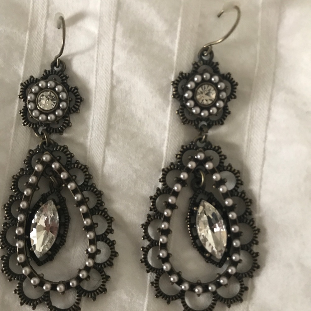 Chloe + Isabel Earrings
